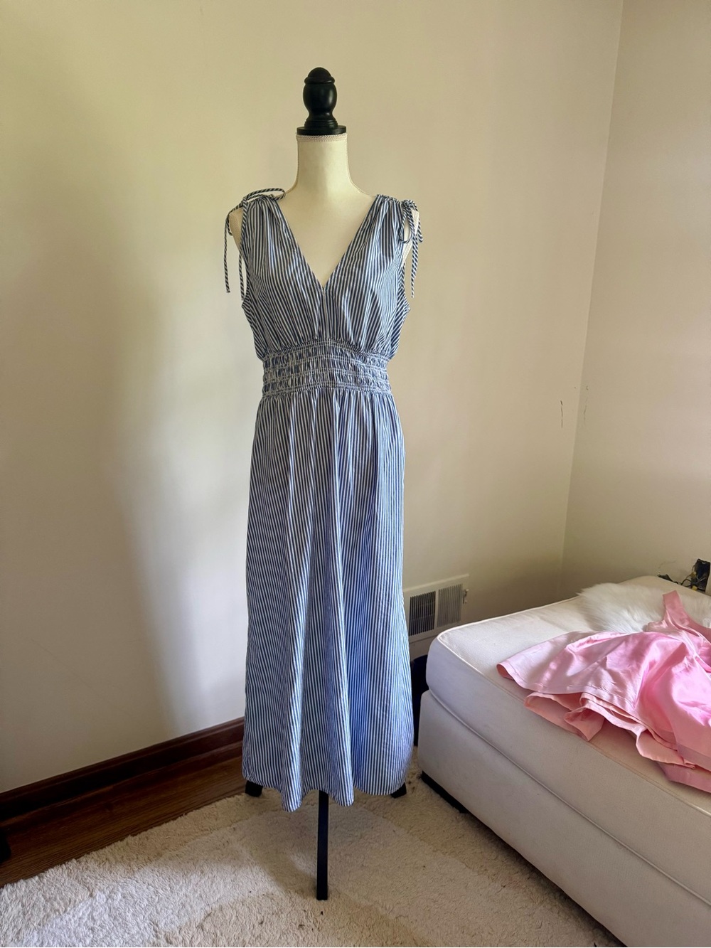 Old Navy Blue and White Striped Tie-Shoulder V-Neck Midi Dress - Picture 3 of 10